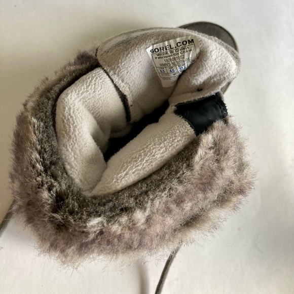 Sorel Grey Suede Faux Fur Lace Up Waterproof Boots size 6.5 - Picture 13 of 14